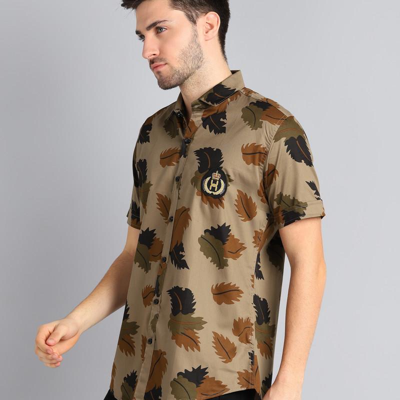 Radha - Cotton Blend Floral Printed Men's Half Sleeve Shirt